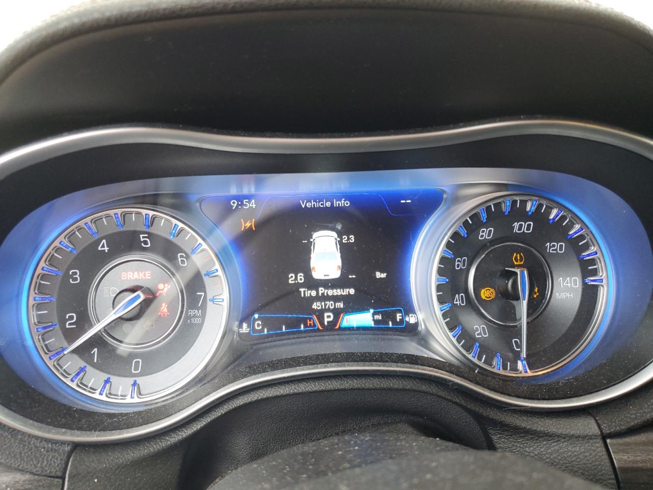 2017 Chrysler 300 Limited VIN: 2C3CCARG6HH527109 Lot: 86177525