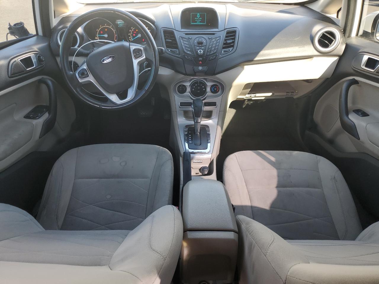 2015 Ford Fiesta Se VIN: 3FADP4BJ8FM158690 Lot: 85424015