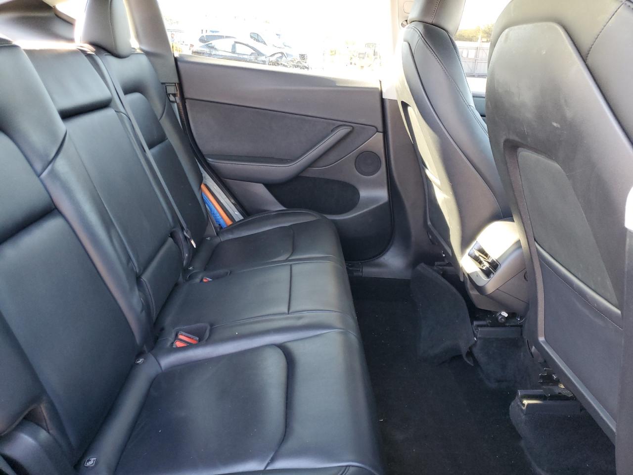 2023 Tesla Model Y VIN: 7SAYGDEE6PF929327 Lot: 90849255