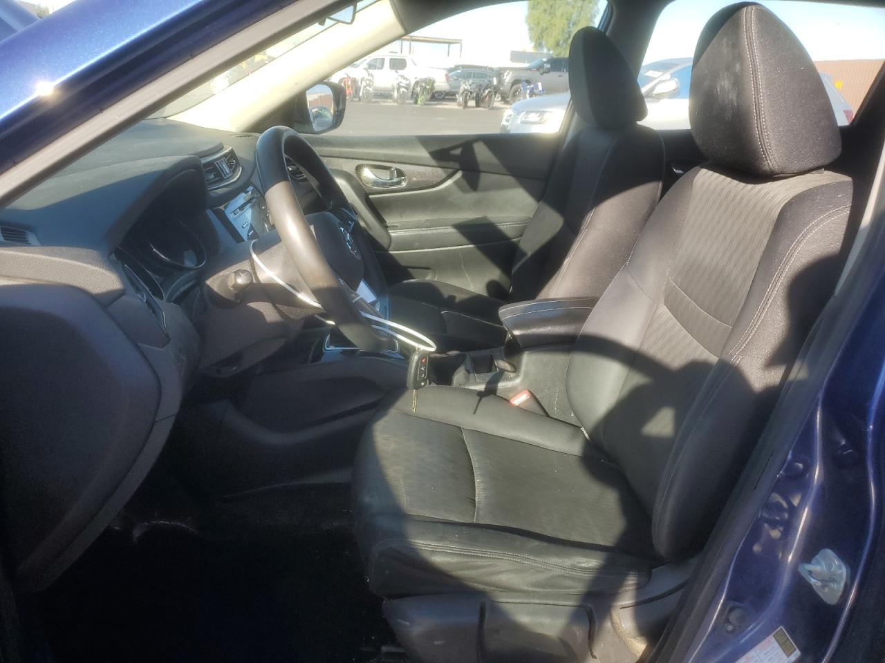 2017 Nissan Rogue S VIN: JN8AT2MV1HW014581 Lot: 82422865