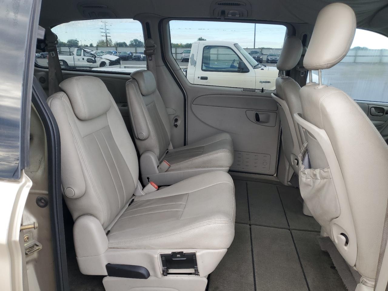 2006 Chrysler Town & Country Touring VIN: 2A4GP54L56R739465 Lot: 84757235