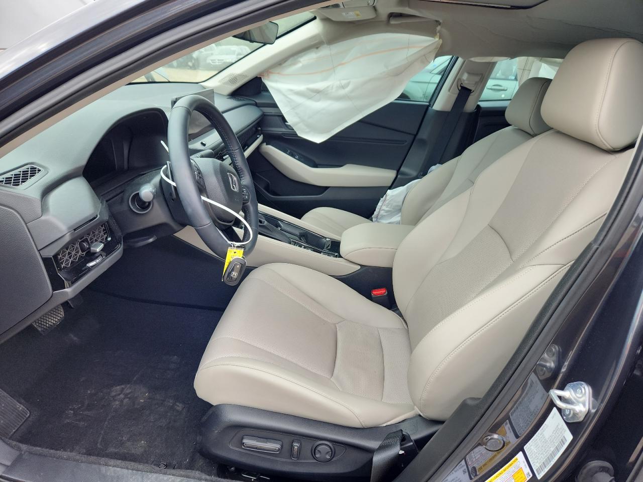 2025 Honda Accord Hybrid Exl VIN: 1HGCY2F63SA035773 Lot: 85584835