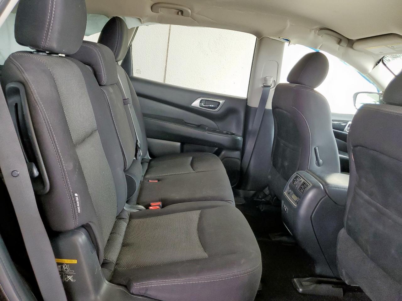 2020 Nissan Pathfinder Sv VIN: 5N1DR2BN6LC586861 Lot: 85654425