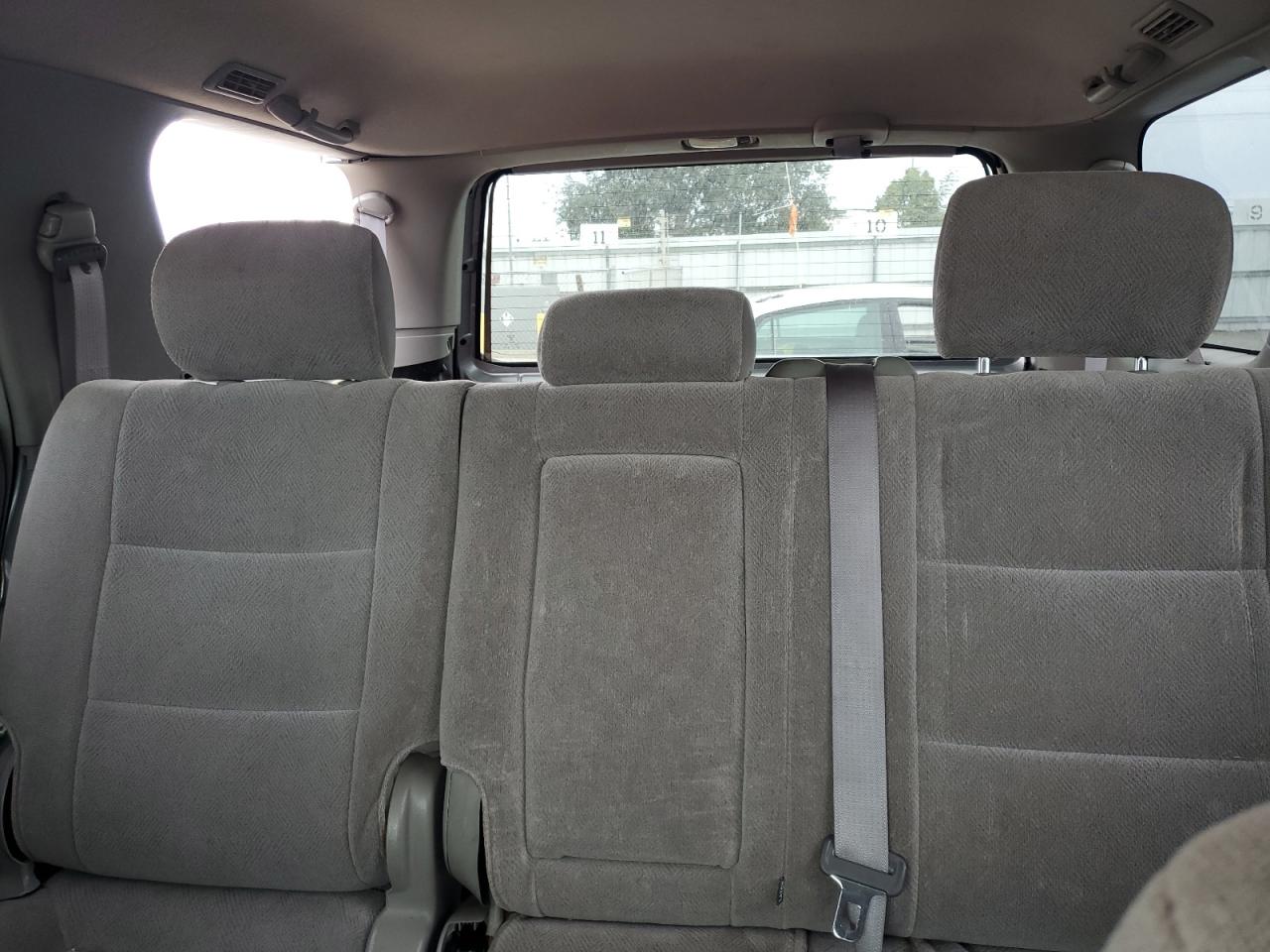 2002 Toyota Sequoia Sr5 VIN: 5TDZT34A62S059640 Lot: 82334955