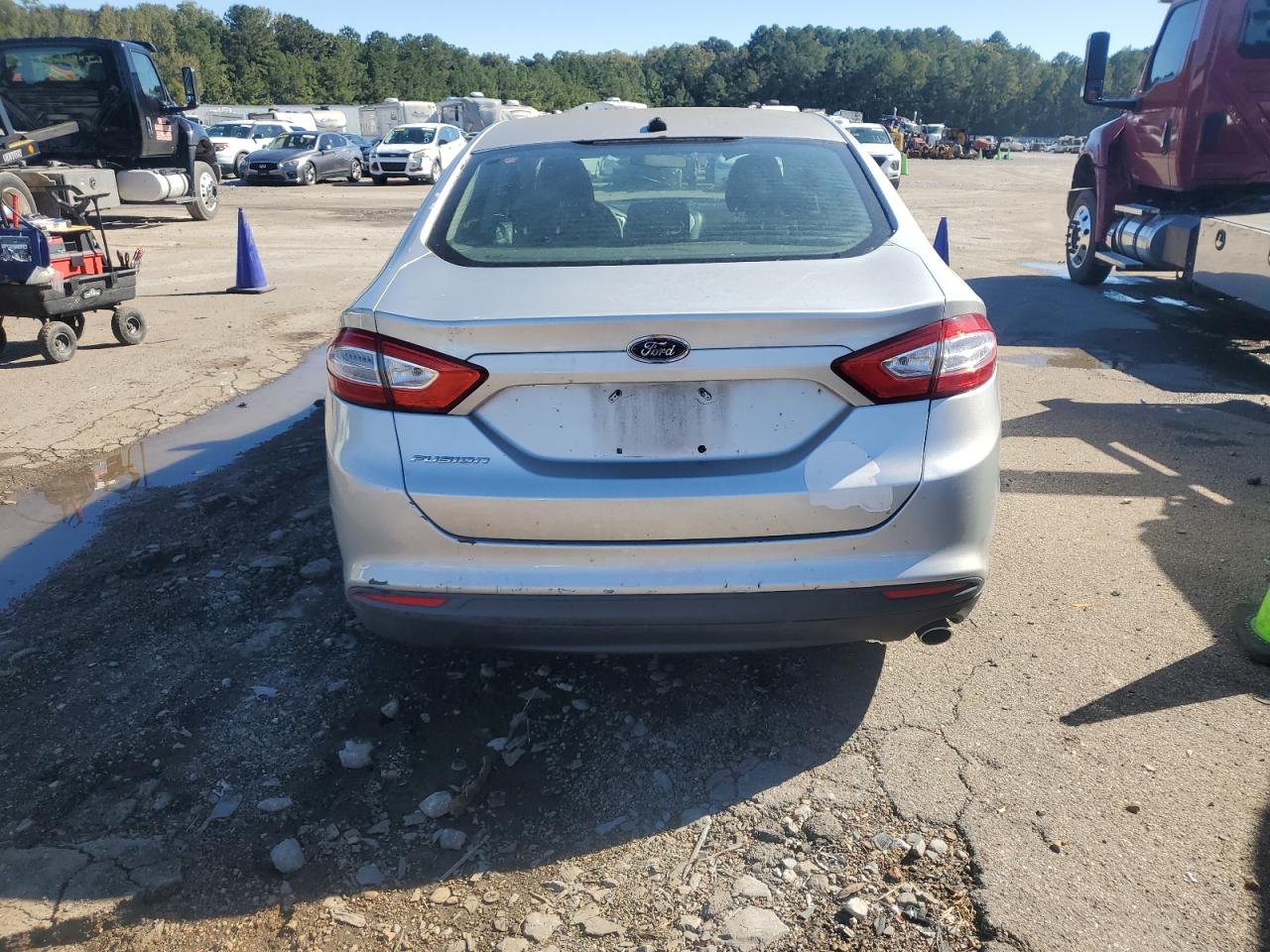 2014 Ford Fusion S VIN: 1FA6P0G72E5385005 Lot: 82652765