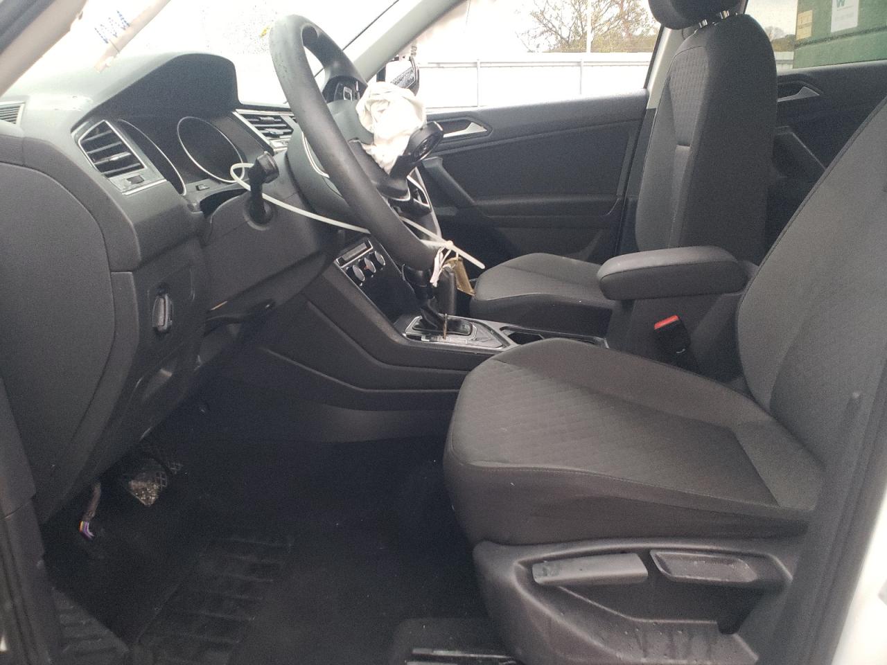 2019 Volkswagen Tiguan S VIN: 3VV1B7AX3KM199100 Lot: 90355855