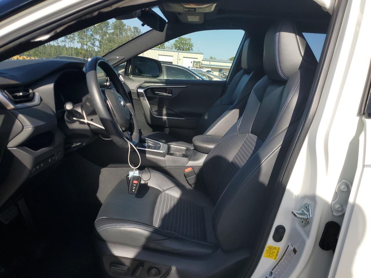 2020 Toyota Rav4 Xse VIN: JTMEWRFV4LD543277 Lot: 84560335