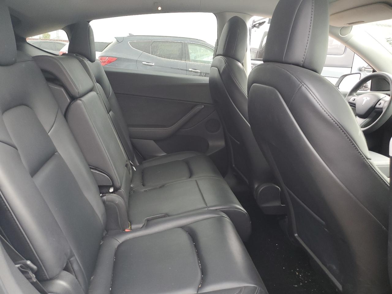 2021 Tesla Model Y VIN: 5YJYGAEE4MF199960 Lot: 86171535