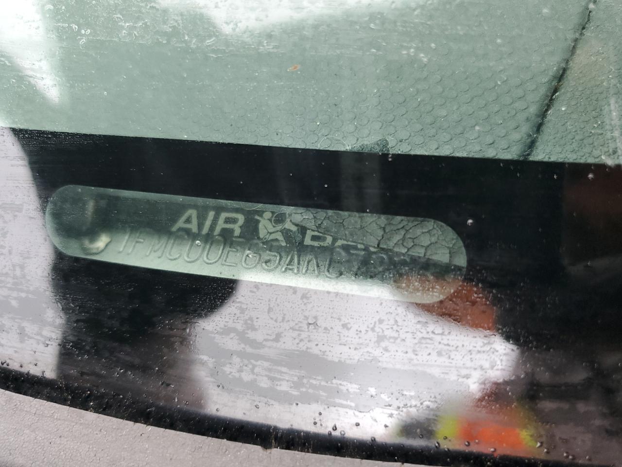 2010 Ford Escape Limited VIN: 1FMCU0EG5AKC72262 Lot: 81956265