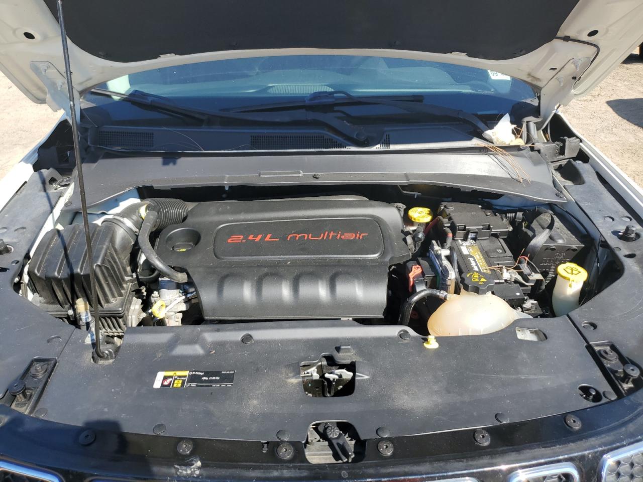 2018 Jeep Compass Latitude VIN: 3C4NJCBB6JT240399 Lot: 82412205