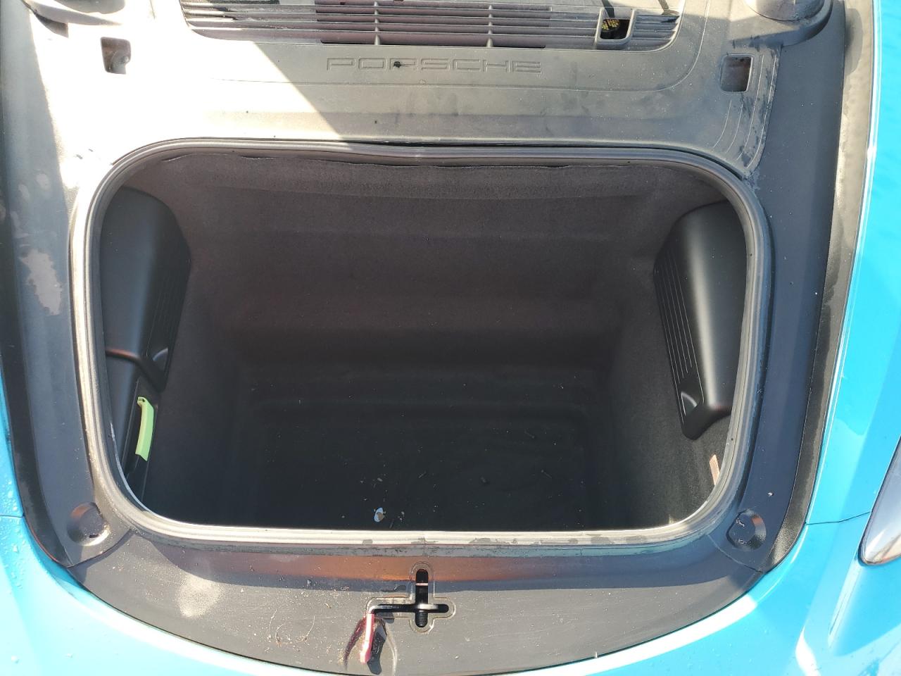 2018 Porsche Boxster S VIN: WP0CB2A85JS228217 Lot: 90007745