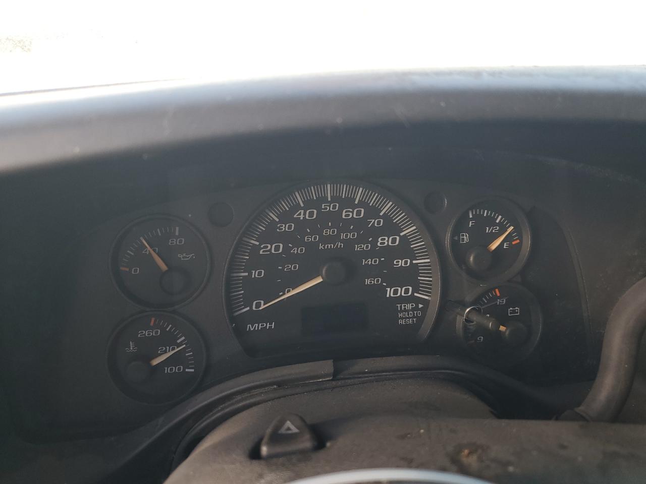 2004 Chevrolet Express G3500 VIN: 1GBJG31U141101121 Lot: 85094545