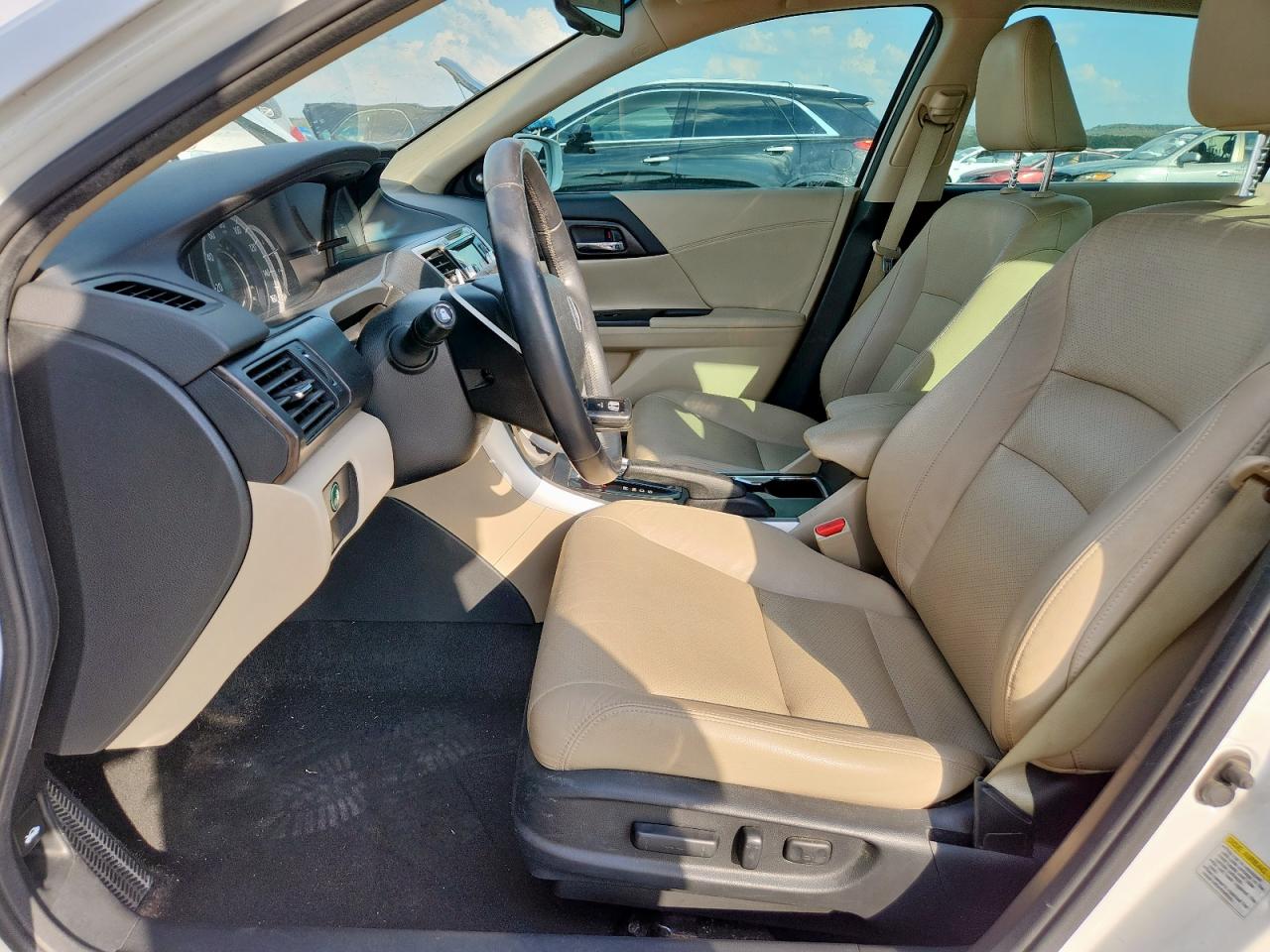 2013 Honda Accord Exl VIN: 1HGCR3F88DA031743 Lot: 85675485