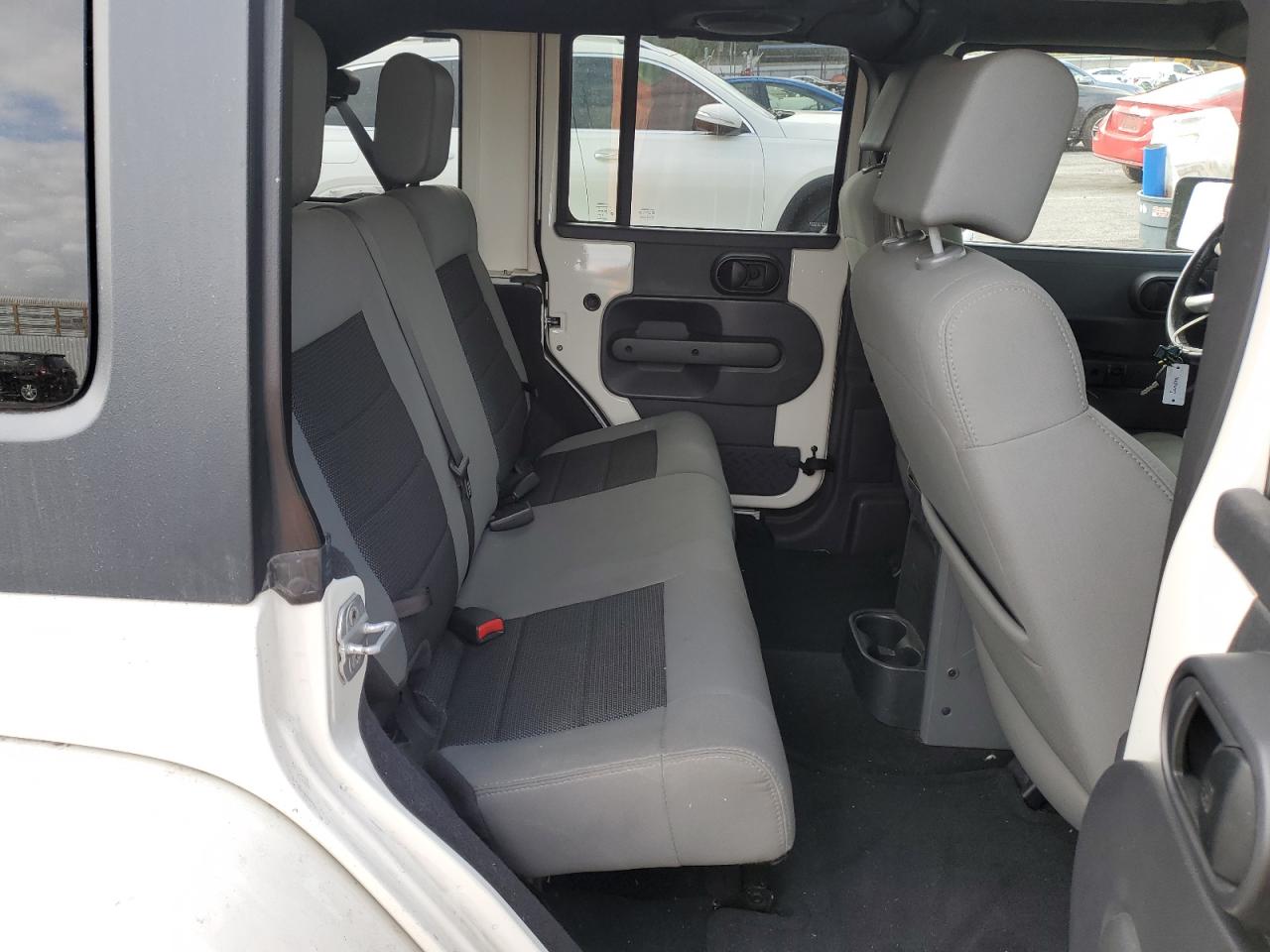 2010 Jeep Wrangler Unlimited Sahara VIN: 1J4BA5H12AL231394 Lot: 82455665