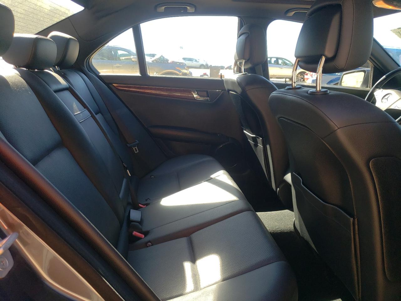 2011 Mercedes-Benz C 350 VIN: WDDGF5GB5BR172630 Lot: 82473435