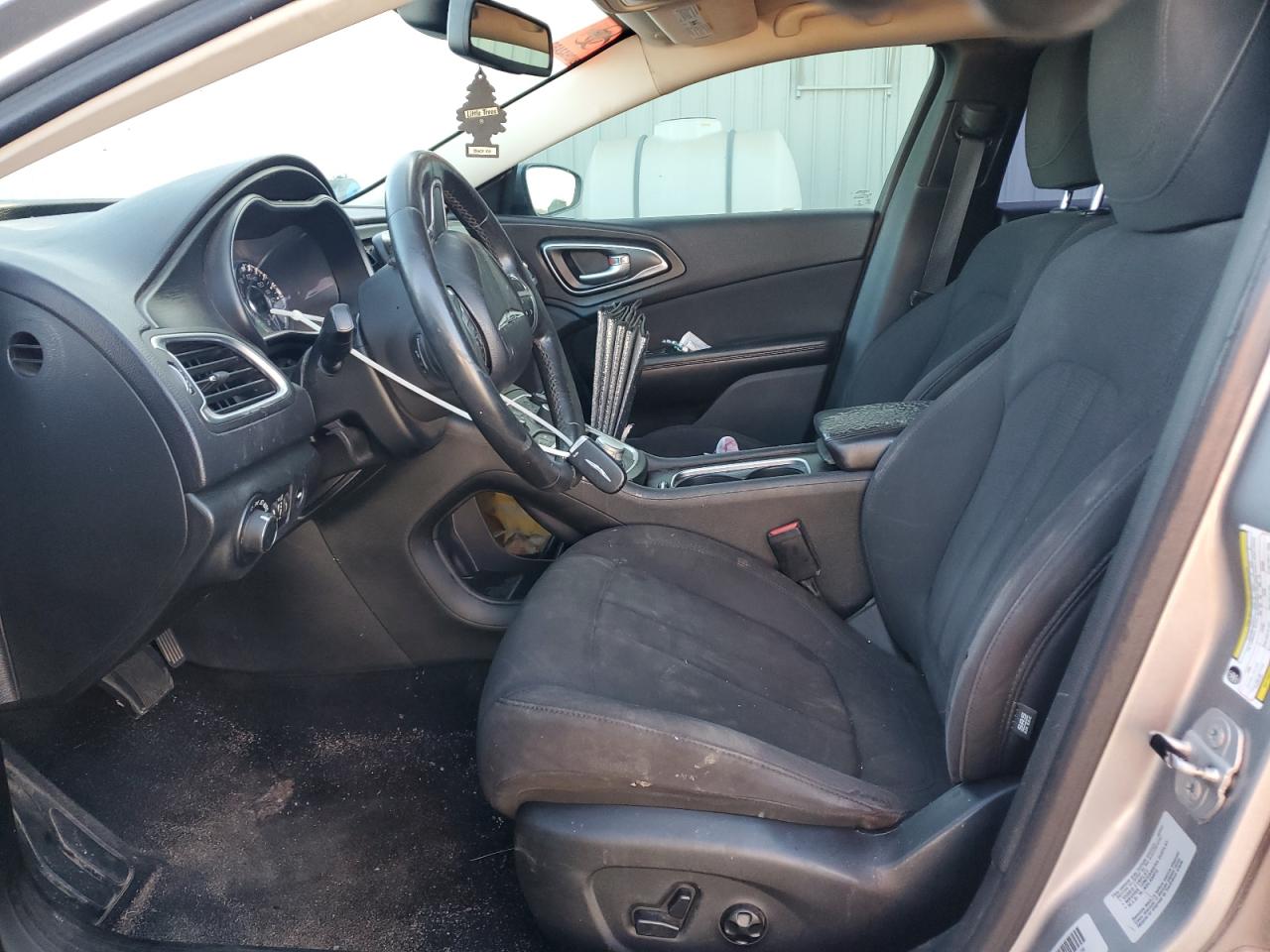 2015 Chrysler 200 Limited VIN: 1C3CCCAB6FN606831 Lot: 89910605