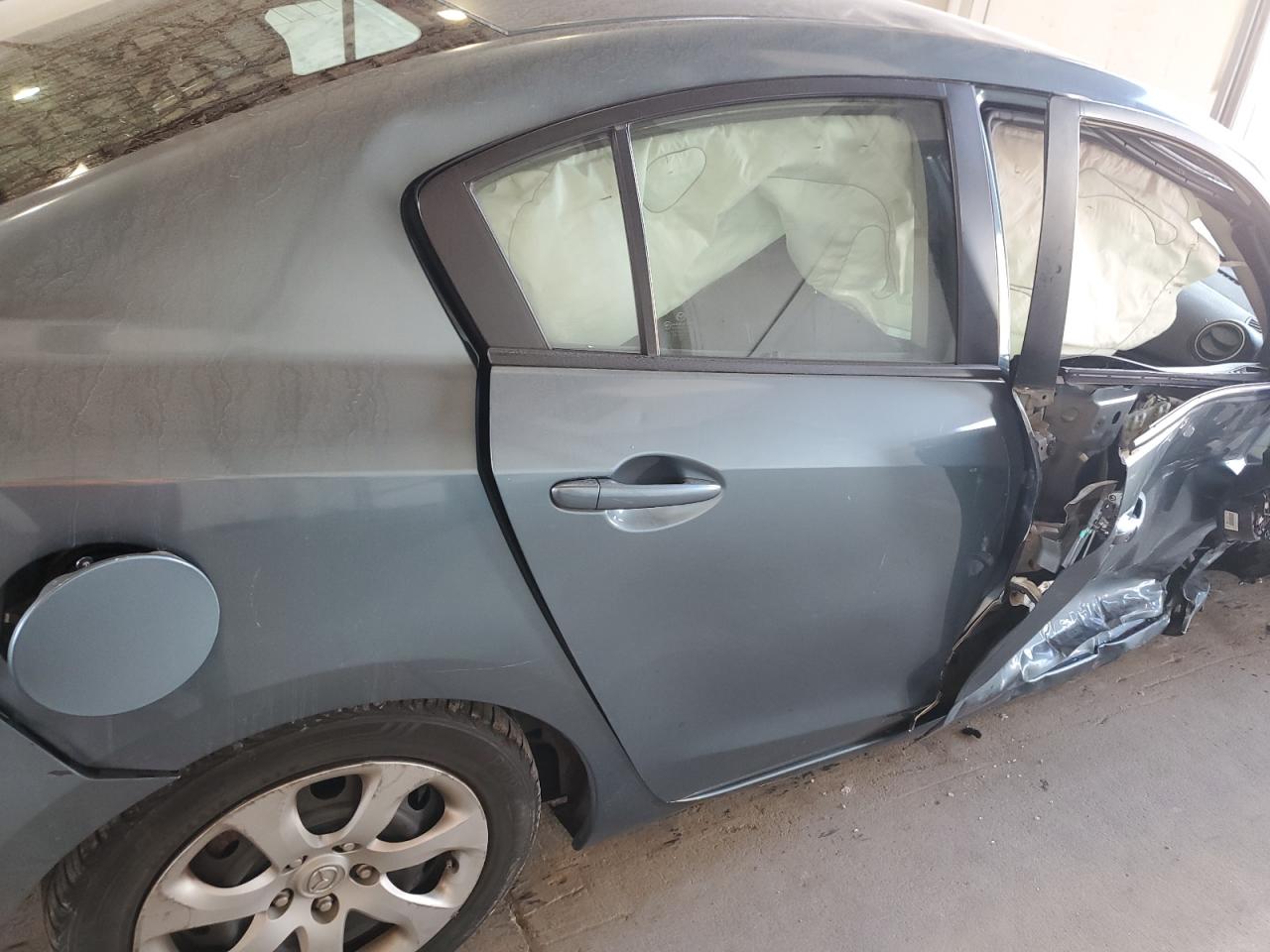 2011 Mazda 3 I VIN: JM1BL1UG4B1438286 Lot: 82468195