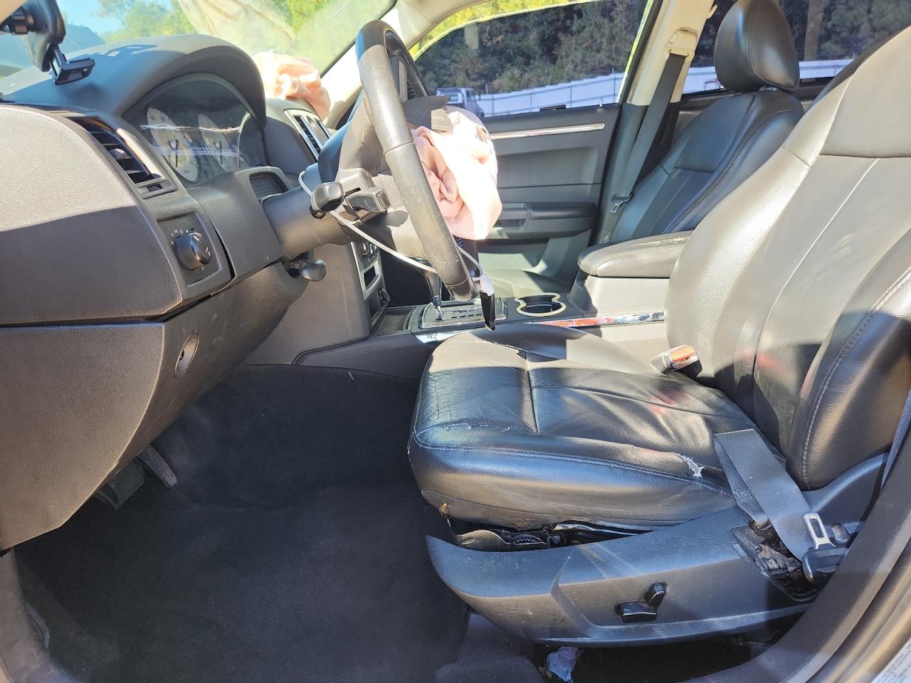 2010 Chrysler 300 Touring VIN: 2C3CA5CV7AH160764 Lot: 82618915