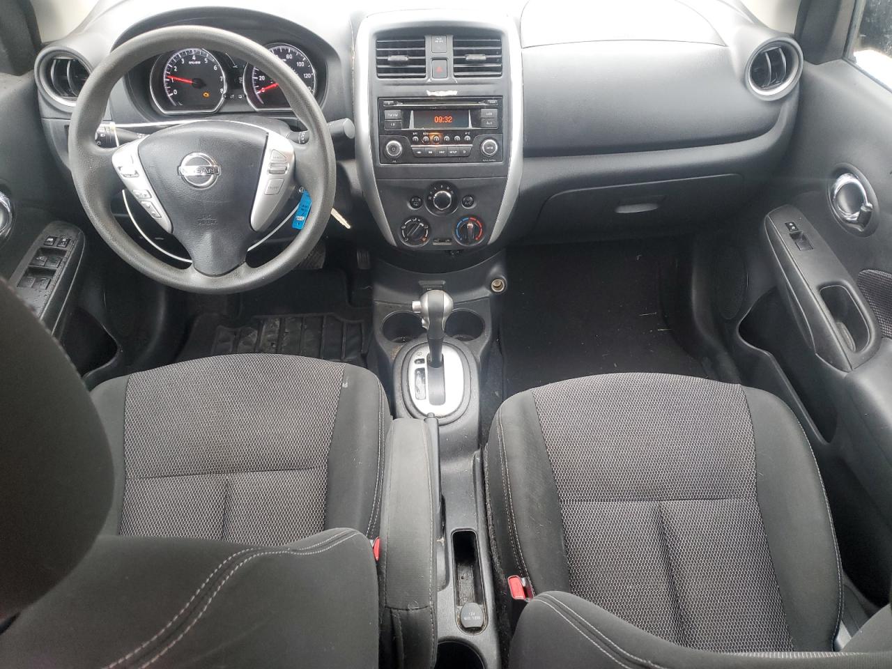 2018 Nissan Versa S VIN: 3N1CN7AP0JL860782 Lot: 82717365