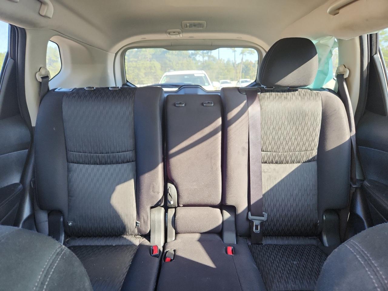 2019 Nissan Rogue S VIN: JN8AT2MT1KW268796 Lot: 82724215