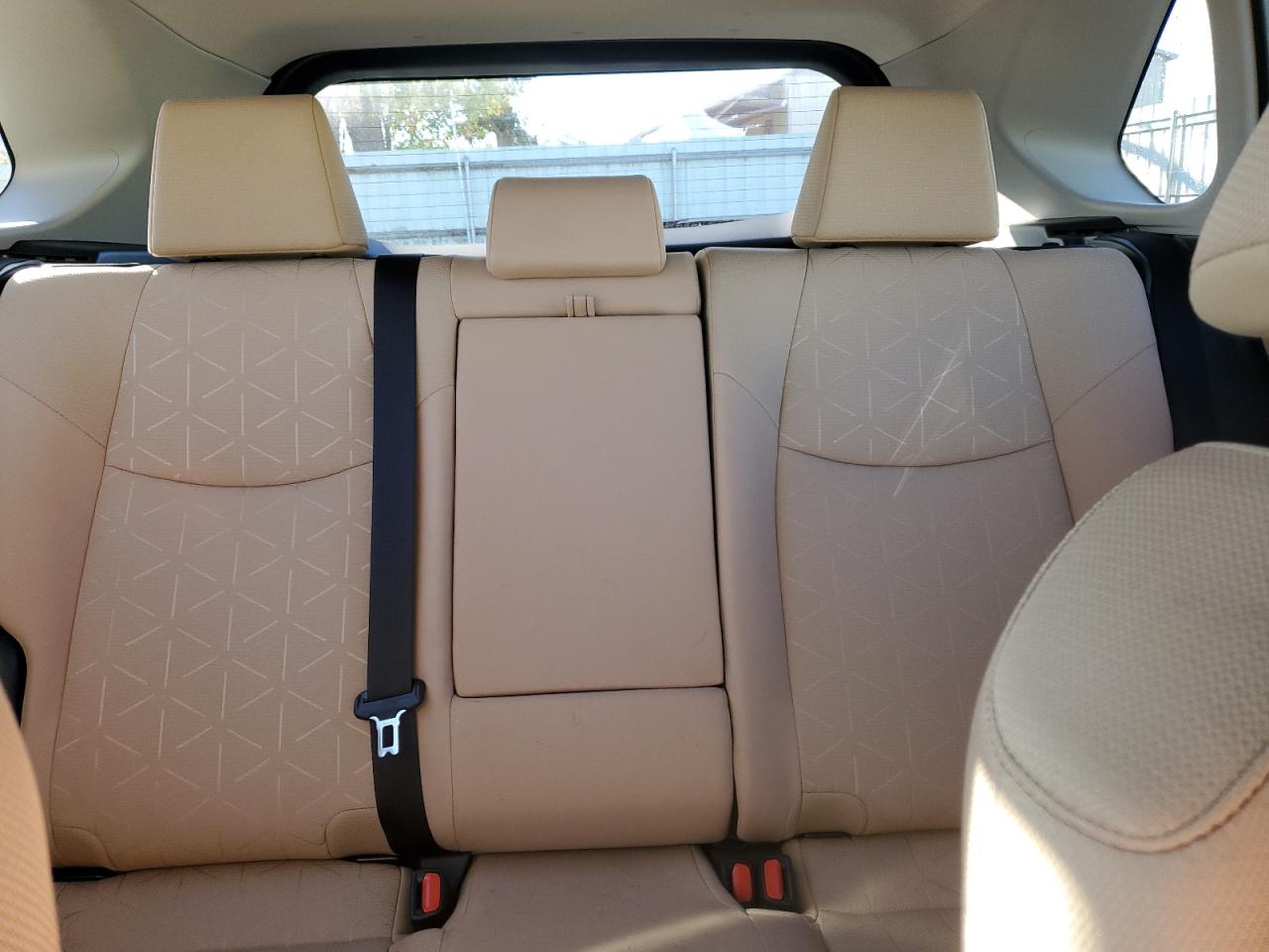 2023 Toyota Rav4 Xle VIN: JTMRWRFV0PD184968 Lot: 82388235