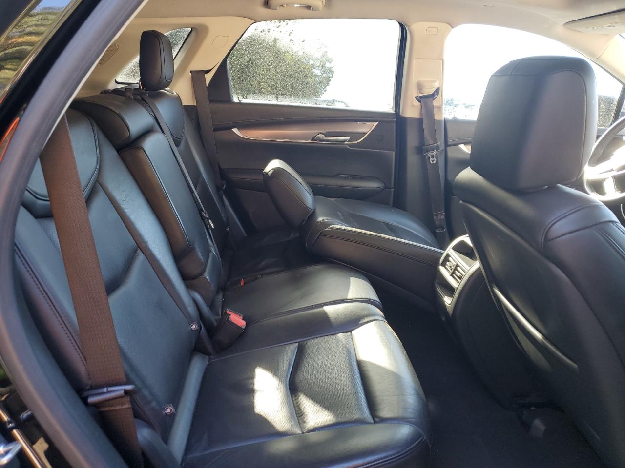 2018 Cadillac Xt5 Luxury VIN: 1GYKNDRS9JZ143297 Lot: 82649415