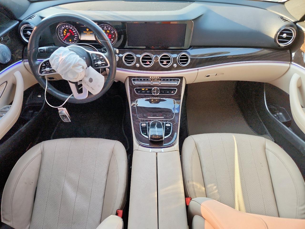 2019 Mercedes-Benz E 300 VIN: WDDZF4JB5KA554697 Lot: 85115355