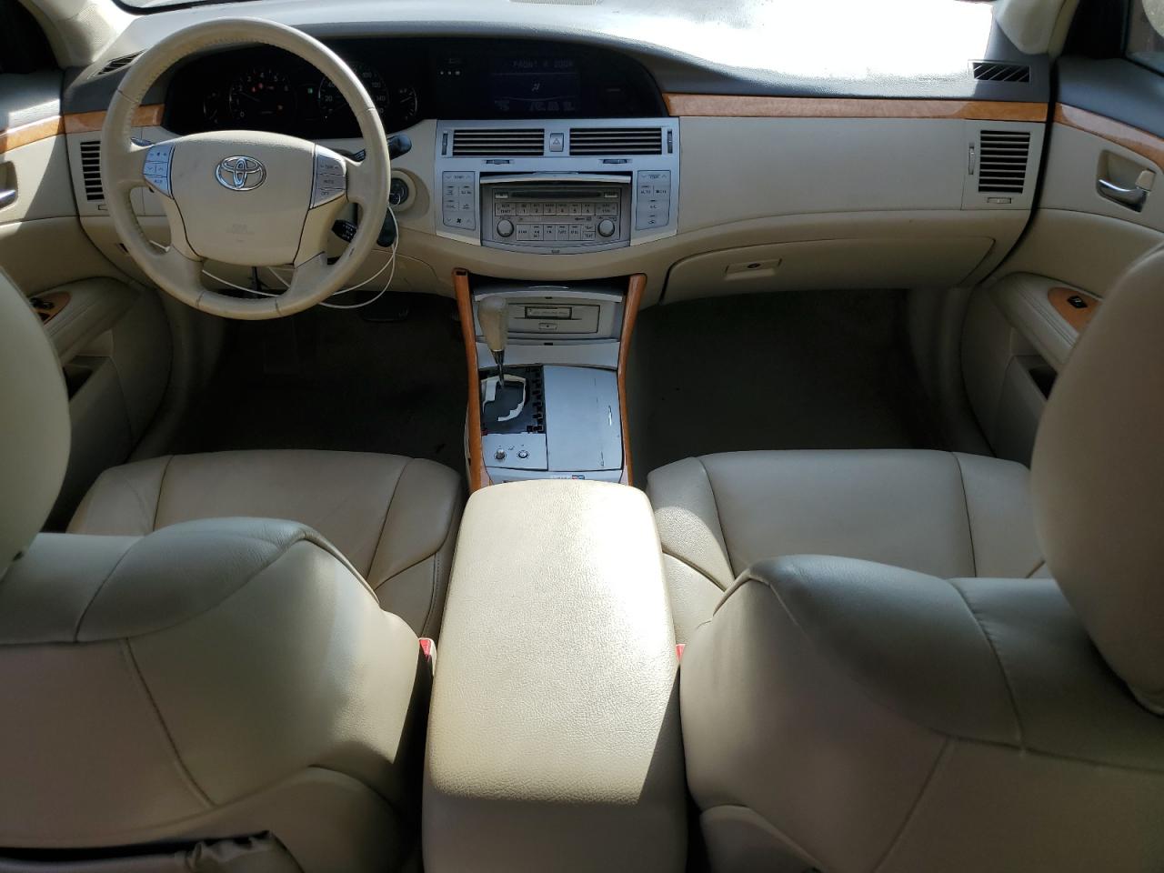 2005 Toyota Avalon Xl VIN: 4T1BK36B55U056282 Lot: 84073605