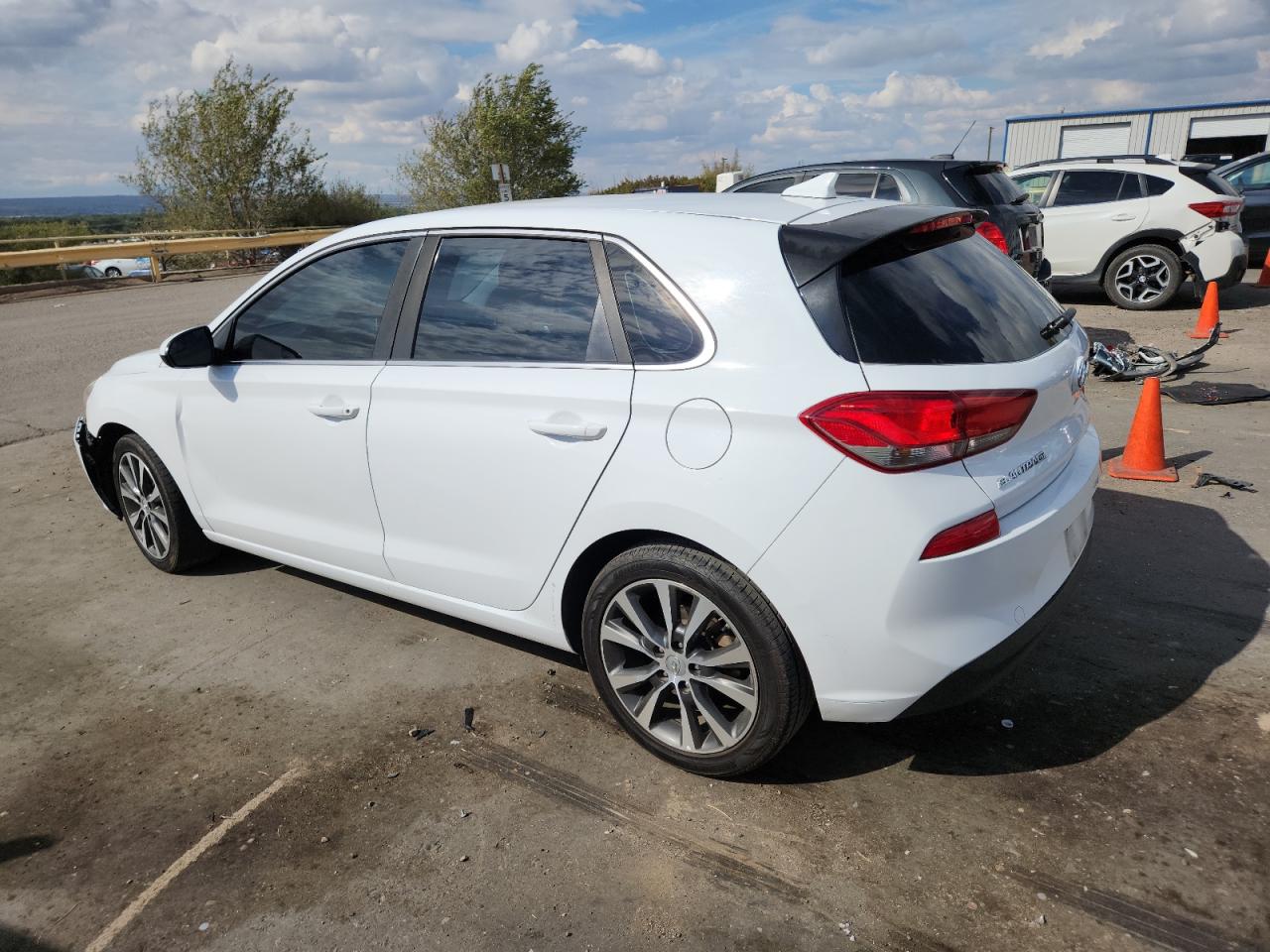 2019 Hyundai Elantra Gt white null gas KMHH35LE6KU097551 photo #3