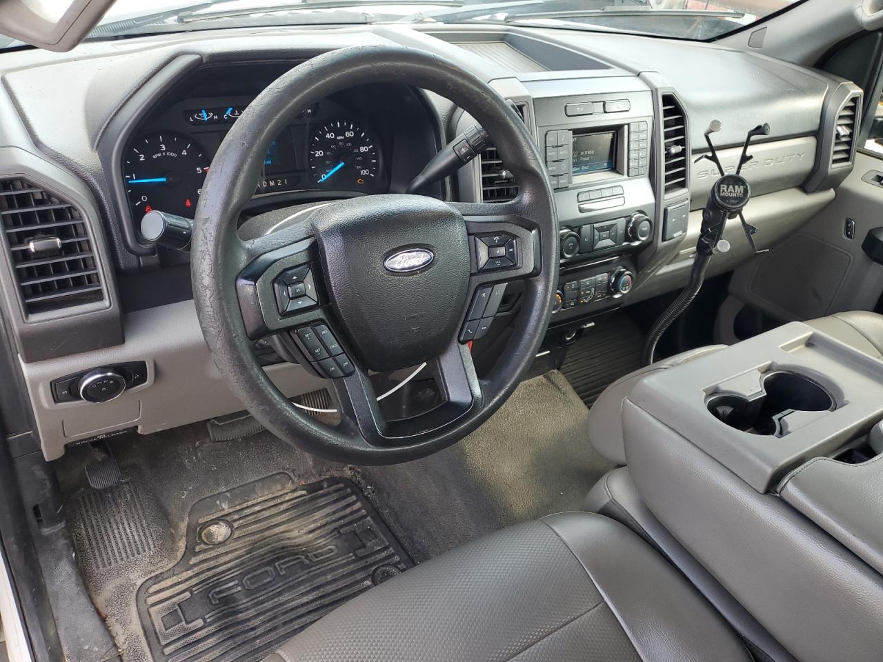 2017 Ford F550 Super Duty VIN: 1FDUF5GY9HEE35392 Lot: 85365415