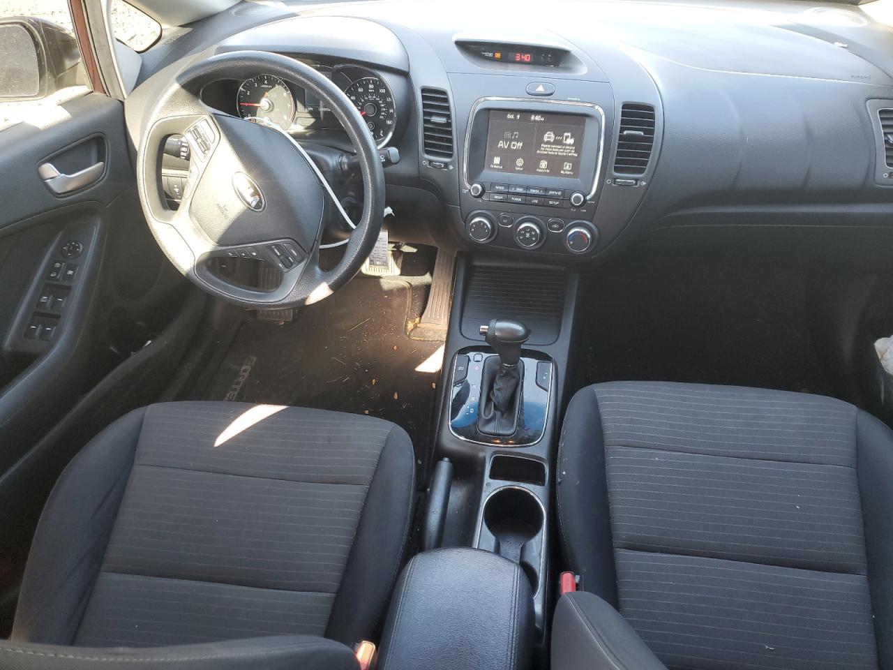 2018 Kia Forte Lx VIN: 3KPFL4A78JE181927 Lot: 85910165
