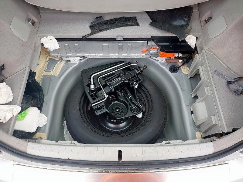 2014 TOYOTA PRIUS T SPIRIT VVT-I CVT 