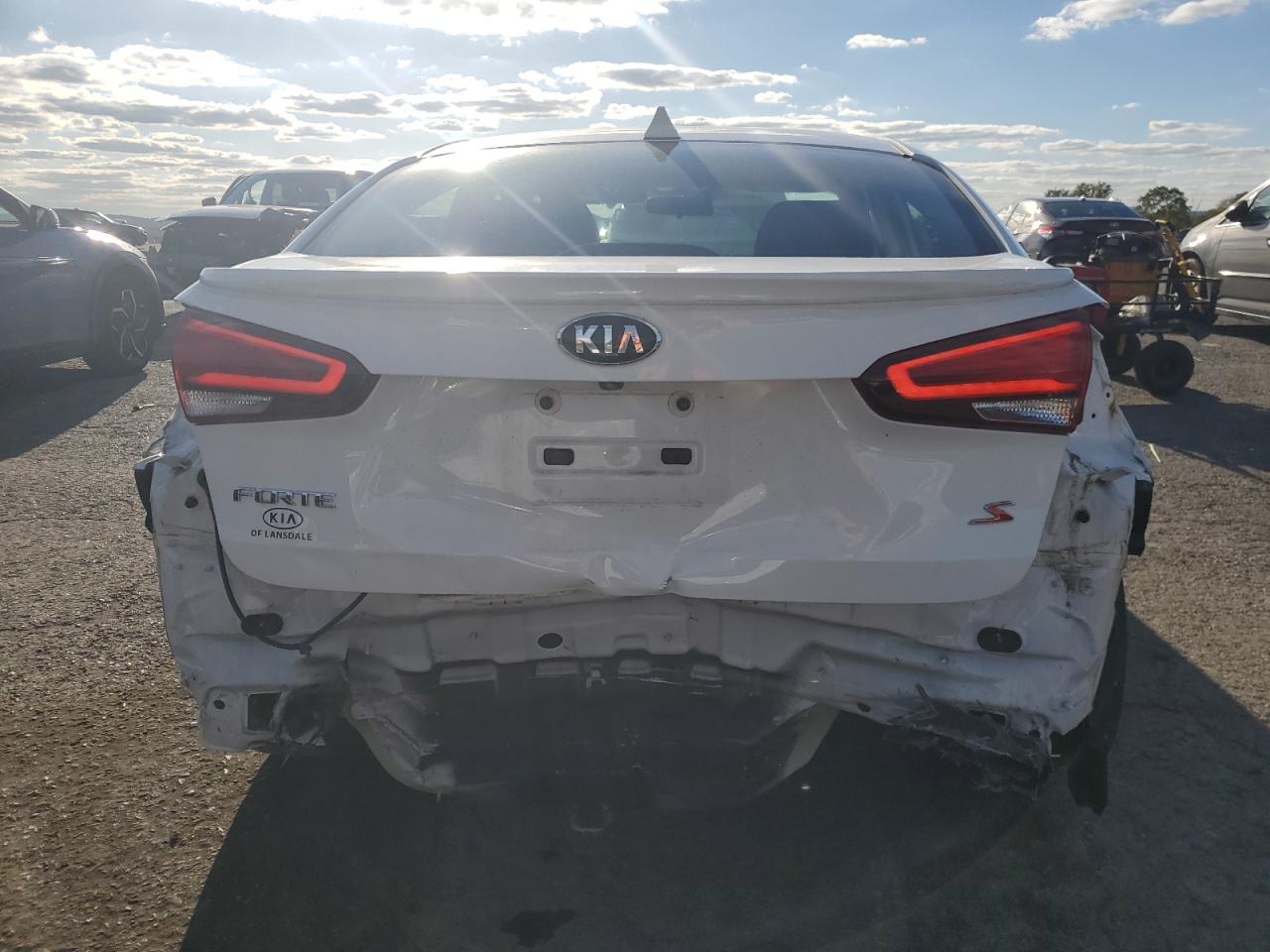 2018 Kia Forte Lx VIN: 3KPFL4A7XJE177359 Lot: 85901965