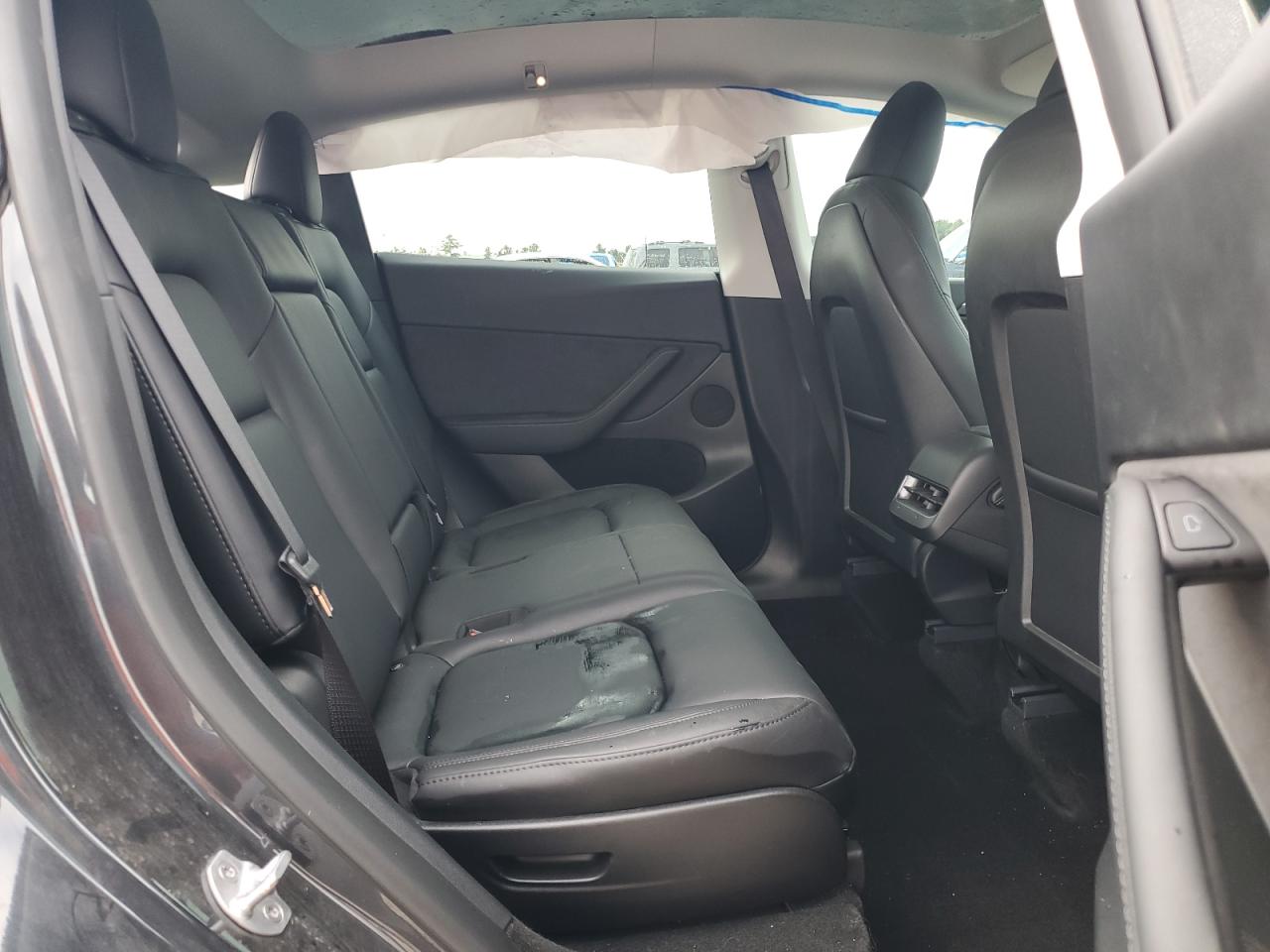 2024 Tesla Model Y VIN: 7SAYGAEE3RF024710 Lot: 82786045