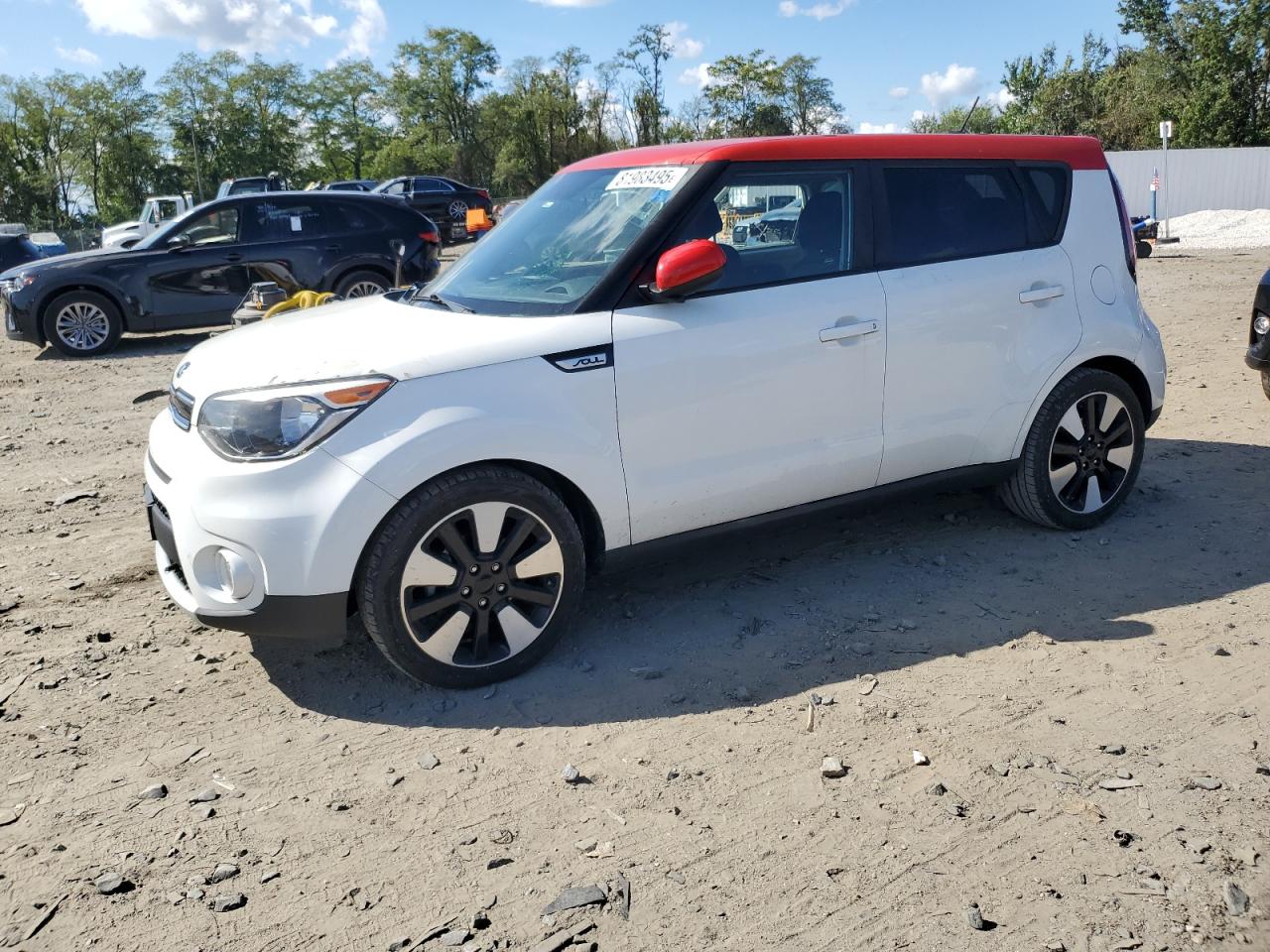 2017 Kia Soul + VIN: KNDJP3A5XH7443352 Lot: 81983495