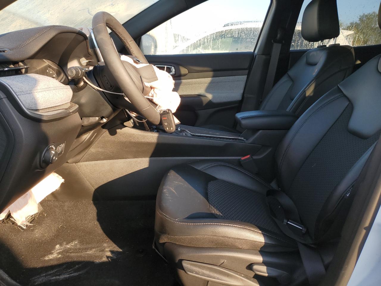 2025 Jeep Compass Latitude VIN: 3C4NJDBN1ST551384 Lot: 90678465