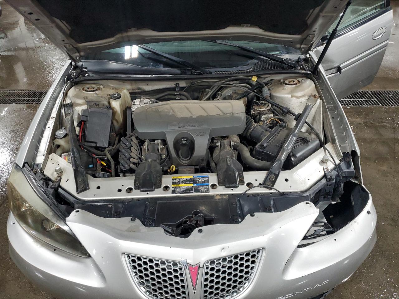 2007 Pontiac Grand Prix VIN: 2G2WP582671112250 Lot: 85173445
