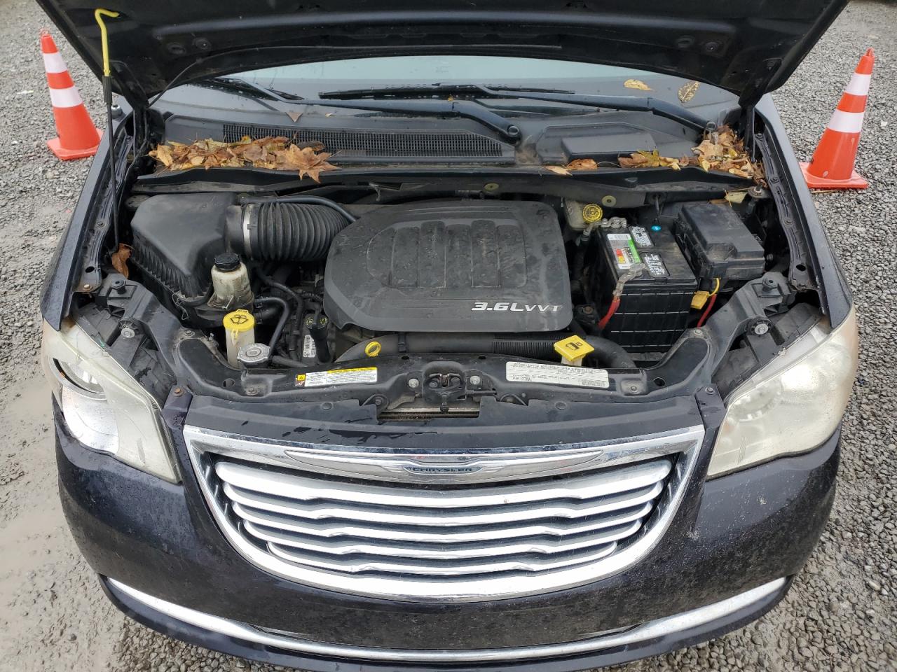 2011 Chrysler Town & Country Touring VIN: 2A4RR5DGXBR713881 Lot: 90097825