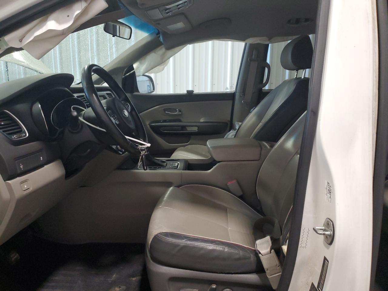 2017 Kia Sedona Lx VIN: KNDMB5C10H6268102 Lot: 83763375