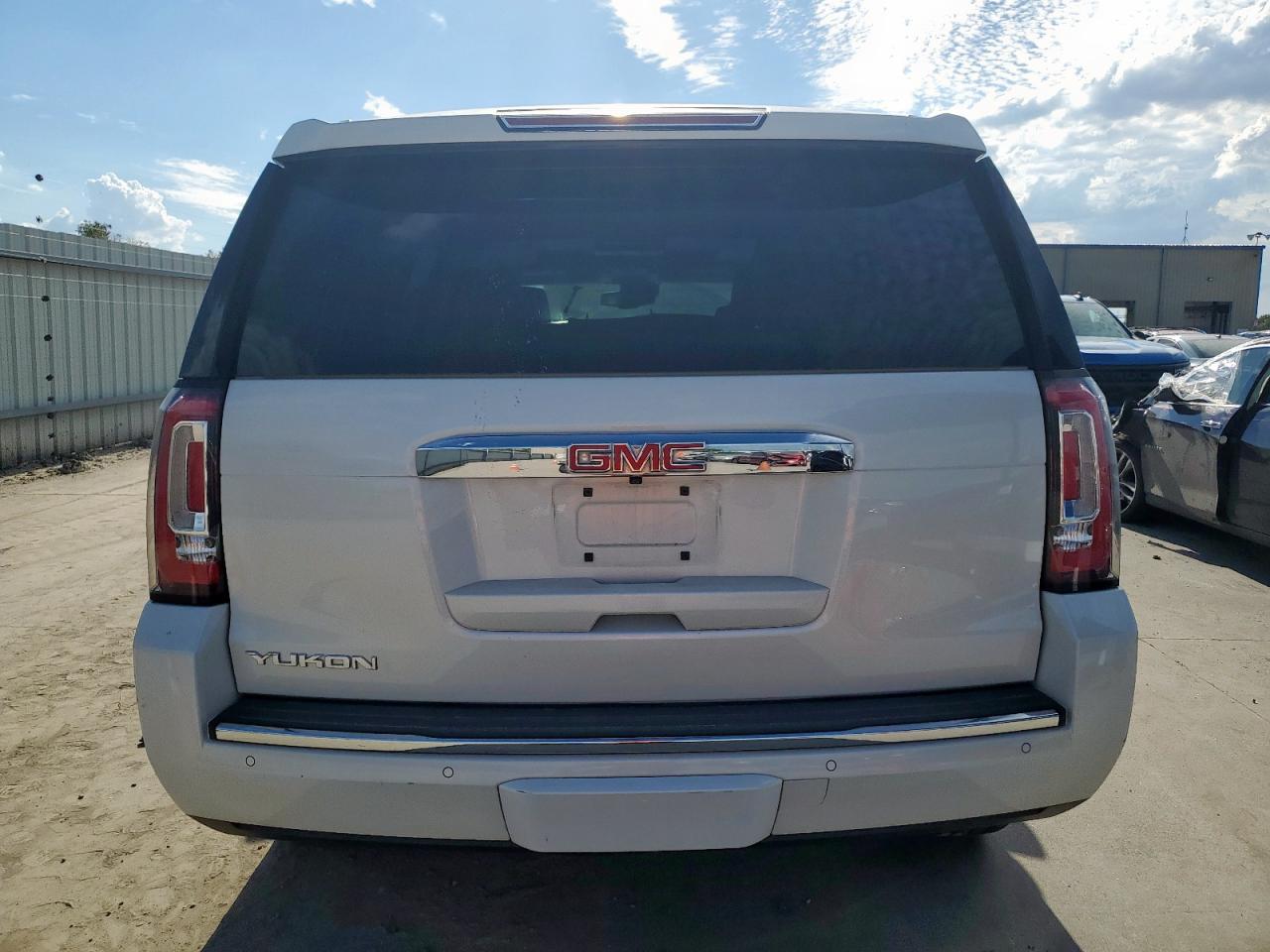 2016 GMC Yukon Denali VIN: 1GKS1CKJXGR344779 Lot: 82278875