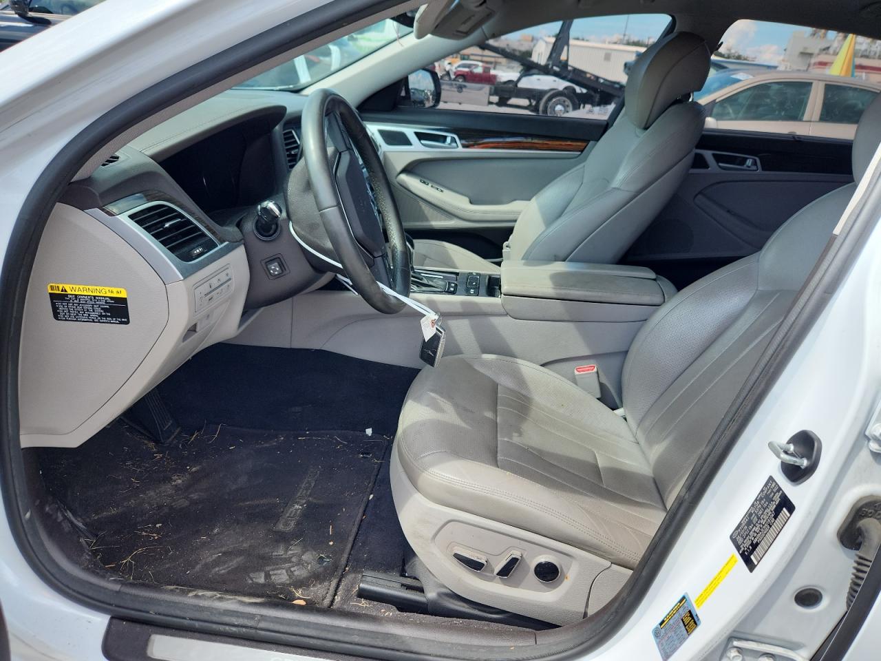 2017 Genesis G80 Base VIN: KMHGN4JE5HU181047 Lot: 82230755