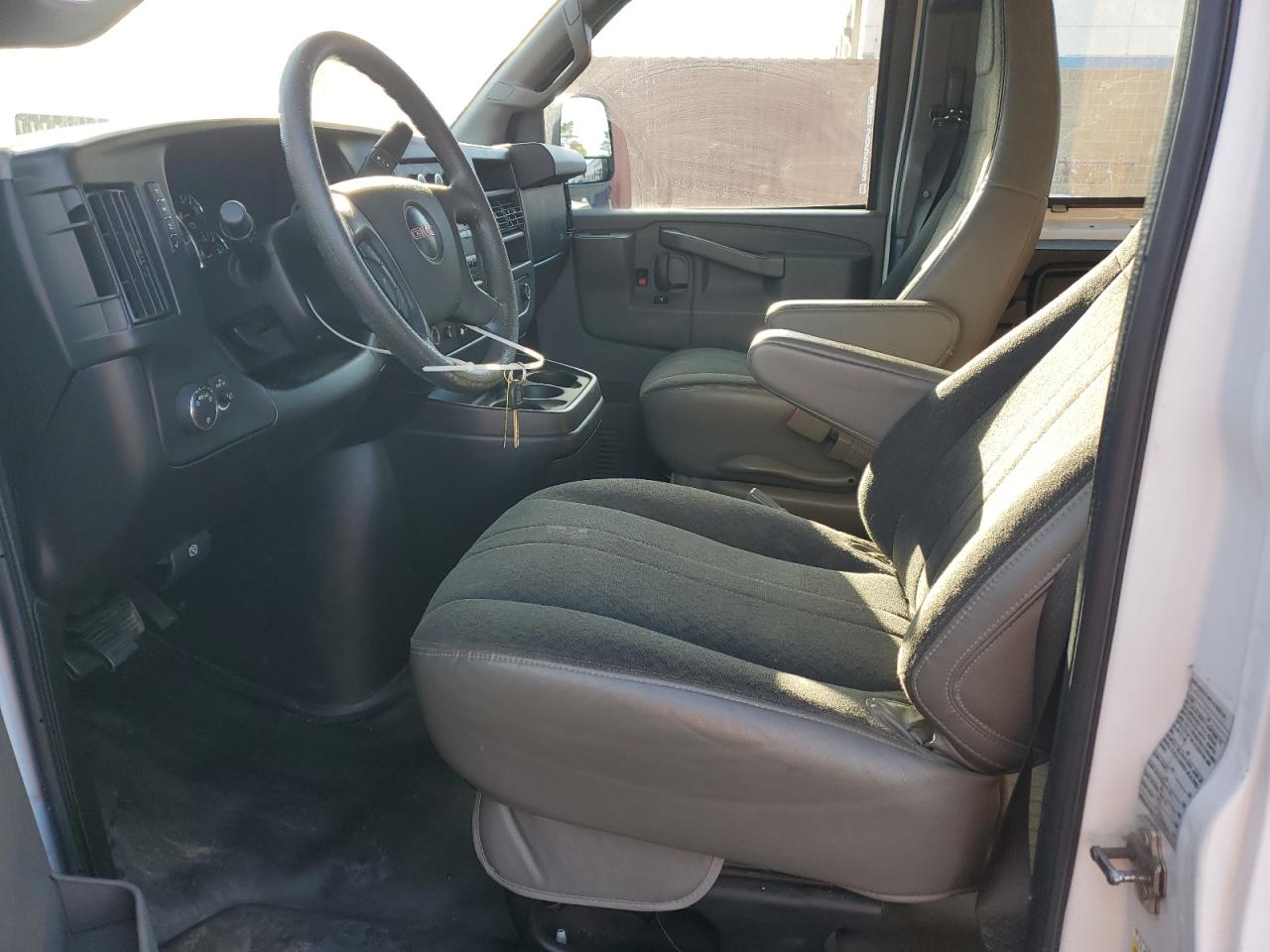 2020 GMC Savana Cargo 2500 13 VIN: 1GTW7AFG8L1262623 Lot: 85115525