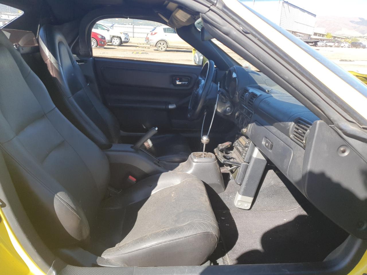 2002 Toyota Mr2 Spyder VIN: JTDFR320120045353 Lot: 81998055