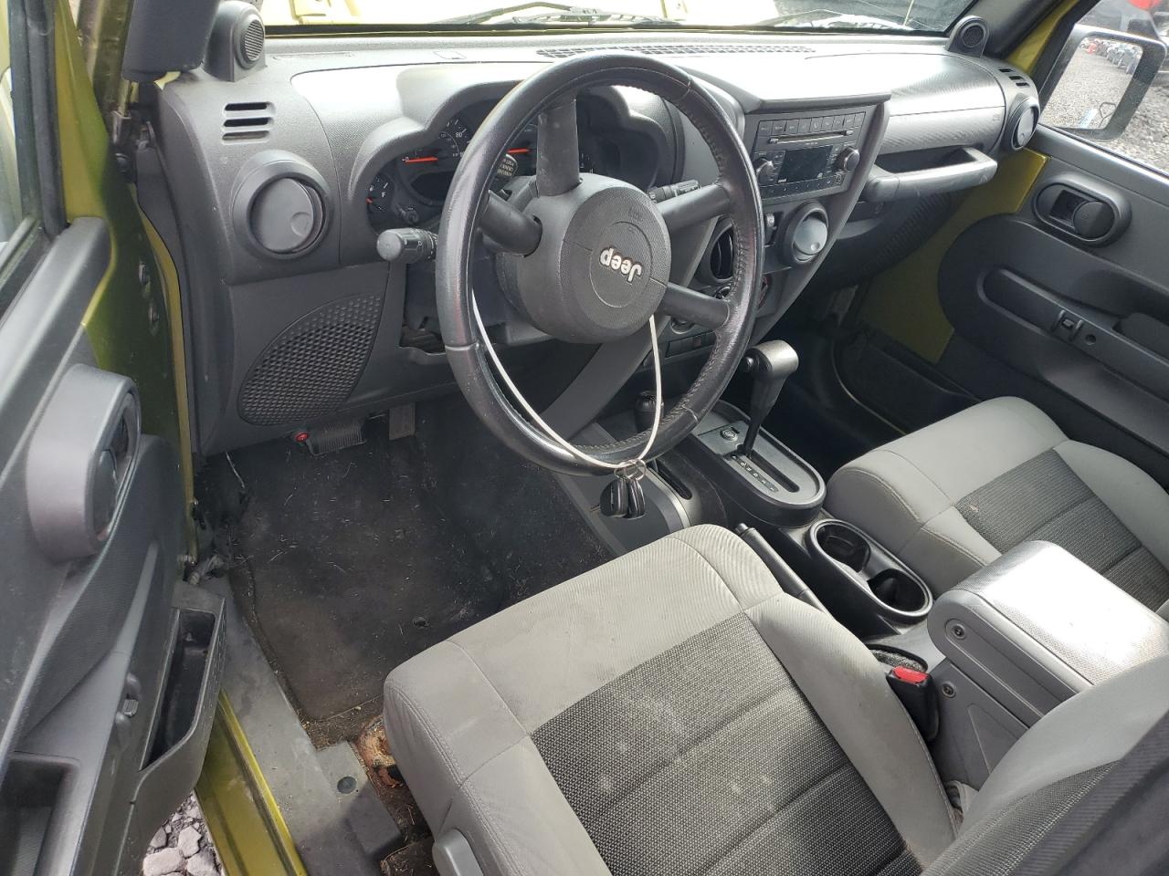 2008 Jeep Wrangler X VIN: 1J4FA241X8L512892 Lot: 82195025