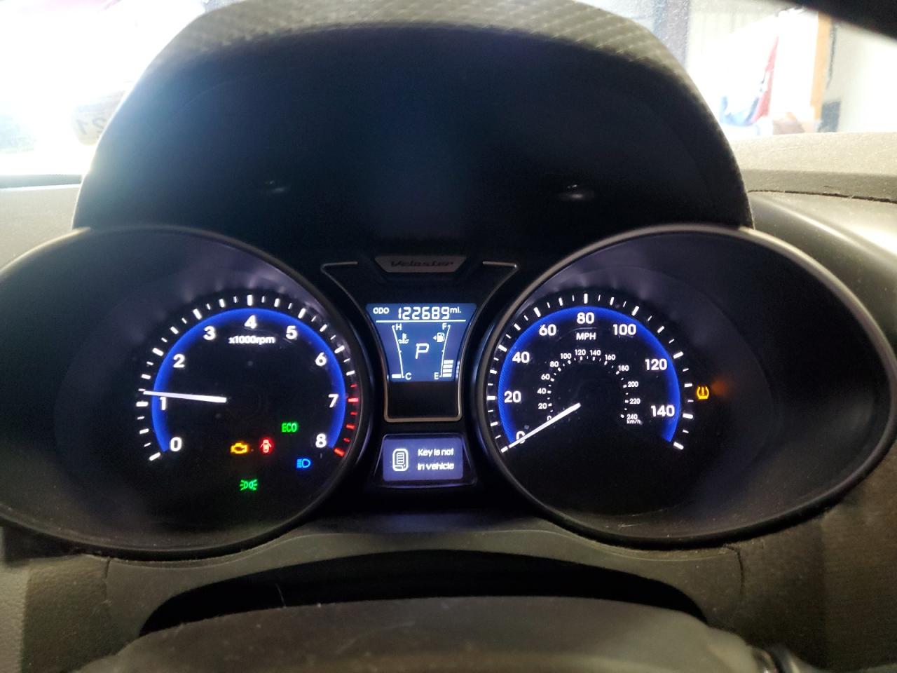2013 Hyundai Veloster Turbo VIN: KMHTC6AE5DU142985 Lot: 82005395
