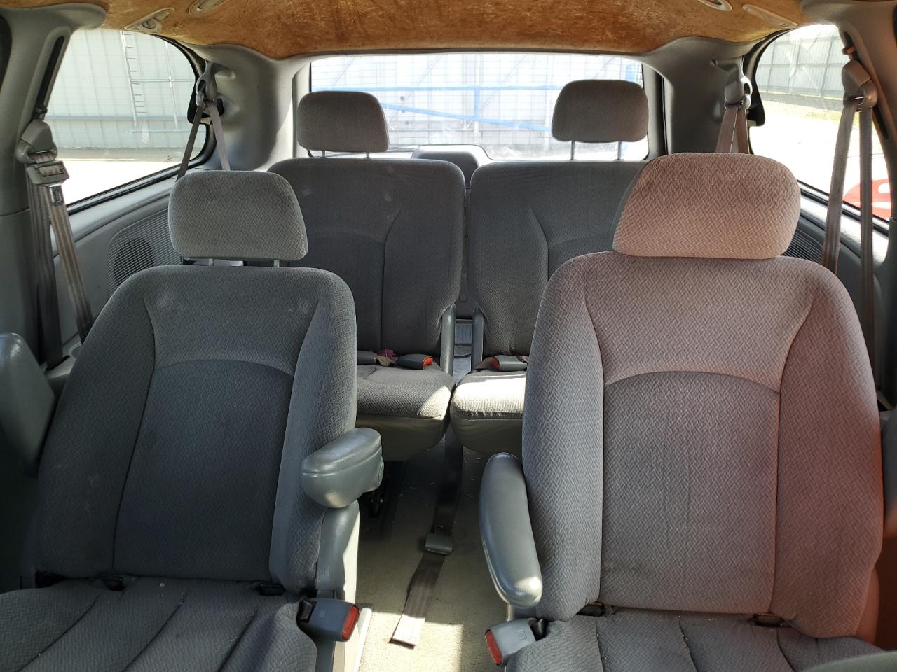 2004 Dodge Grand Caravan Se VIN: 1D4GP24R04B563285 Lot: 87284915