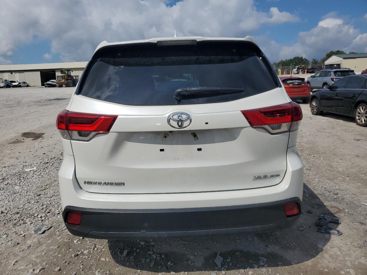 2019 Toyota Highlander Se VIN: 5TDJZRFH3KS564222 Lot: 85553295