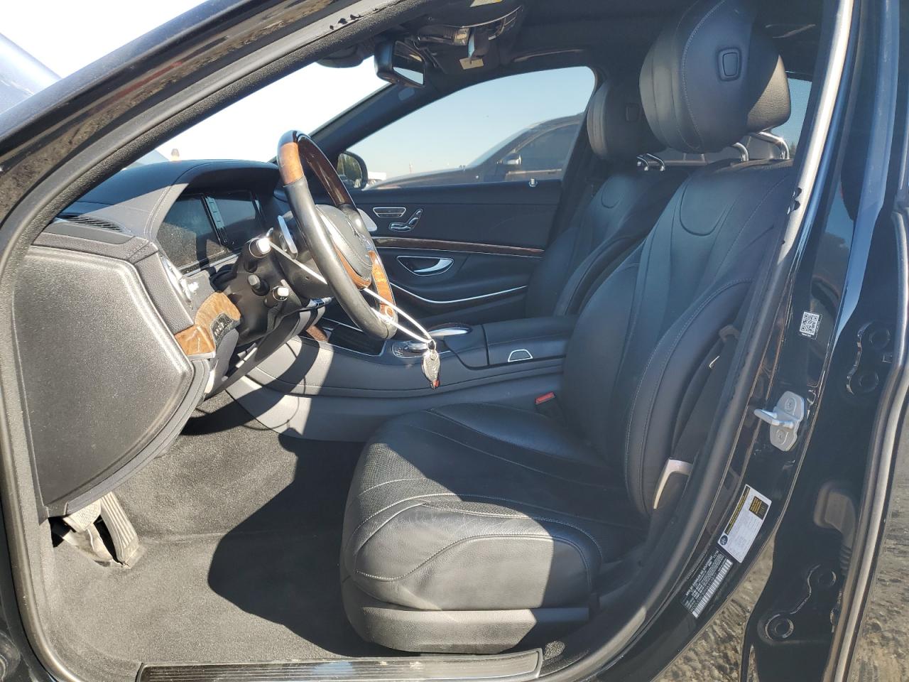 2017 Mercedes-Benz S 550 VIN: WDDUG8CB9HA310877 Lot: 85384995