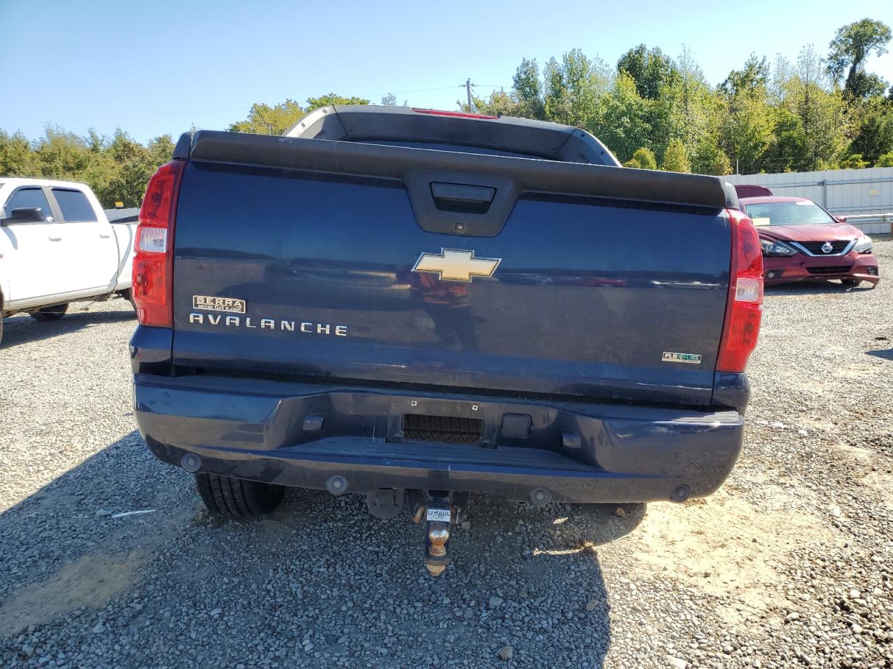 2011 Chevrolet Avalanche Lt VIN: 3GNMCFE07BG216356 Lot: 84886555