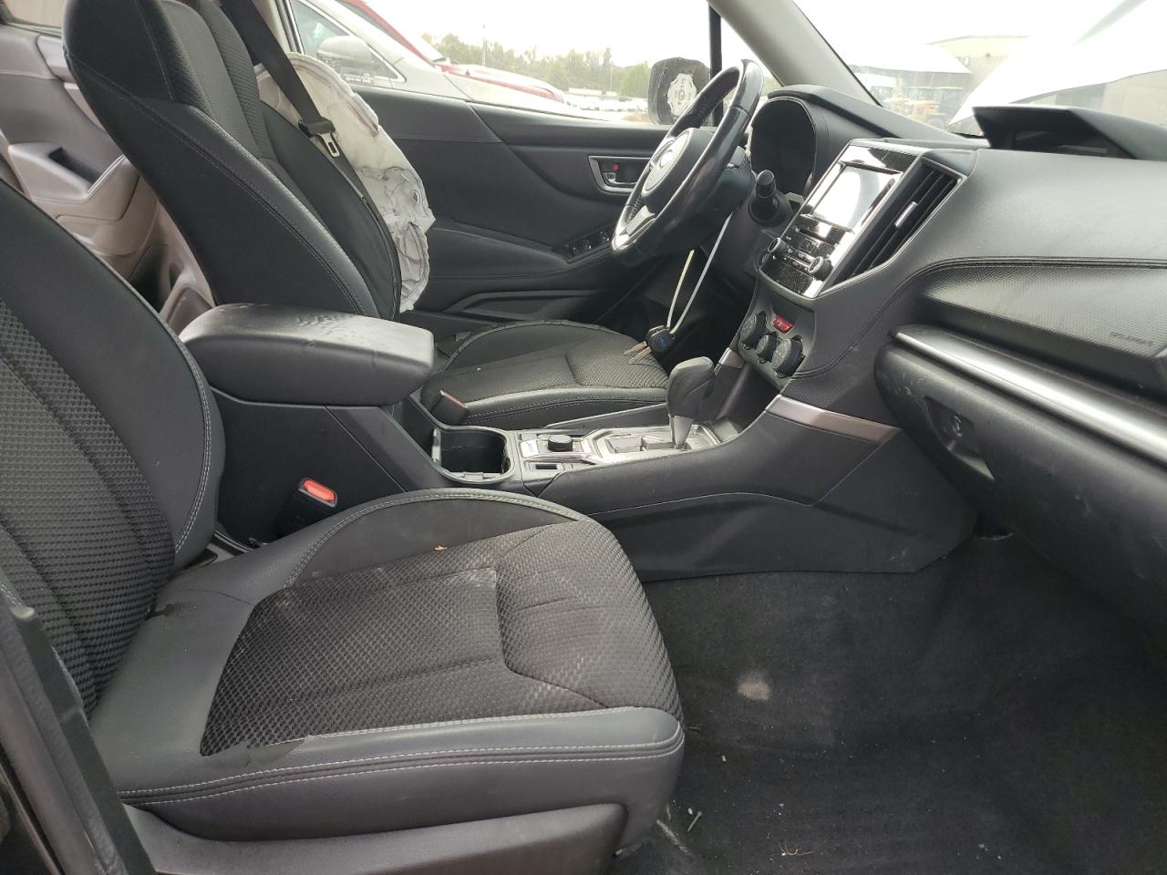 2019 Subaru Forester Premium VIN: JF2SKAECXKH517372 Lot: 86079445